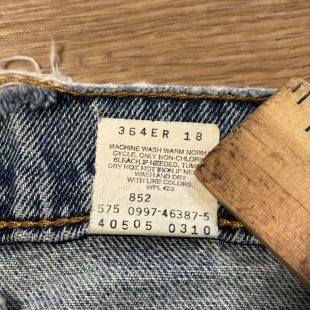 VTG 1997 Levis 505 Orange Tab Jeans Mens 34x31 Made In USA Distressed Faded 90s